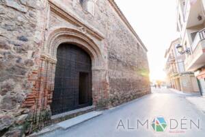 Iglesia Parroquial de San Juan Bautista y Santo Domingo de Silos